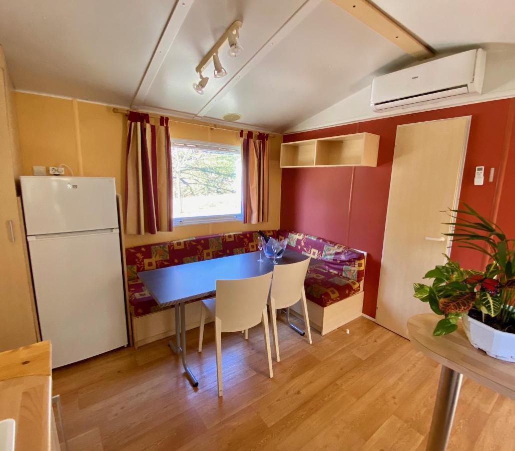 Campalans Hotel Rural Bungalows Mobilhomes Borredá المظهر الخارجي الصورة